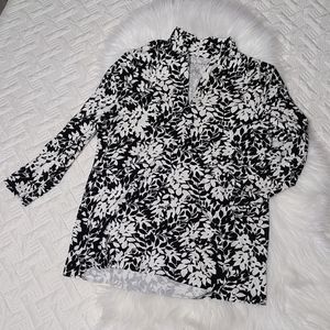 {Talbot} Black and White Printed Blouse